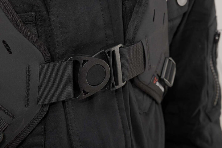 PRO Cosmo Backpack 16l. Black/Anthracite.
