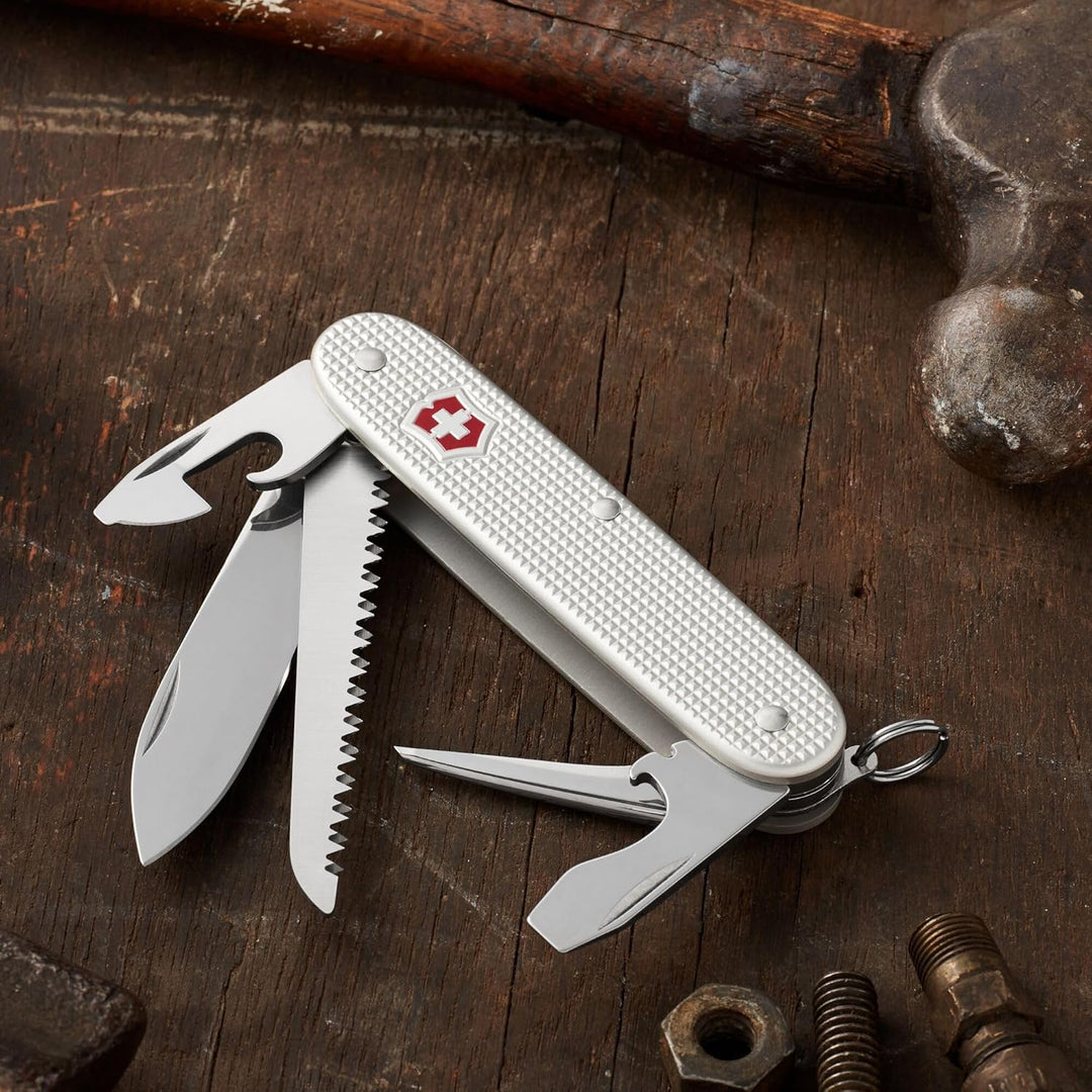 Victorinox Taschenmesser Farmer Alox (9 Funktionen, Hochwertige Alox Schalen, Holzsäge) one size Sil