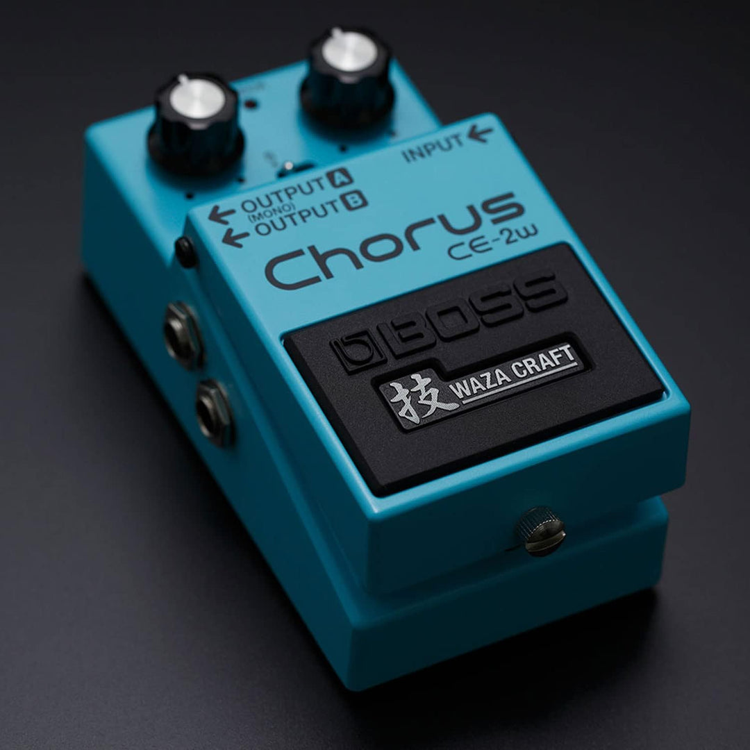 Boss CE-2W Waza Craft Stereo Chorus Effektgerät Pedal + keepdrum Klinkenkabel