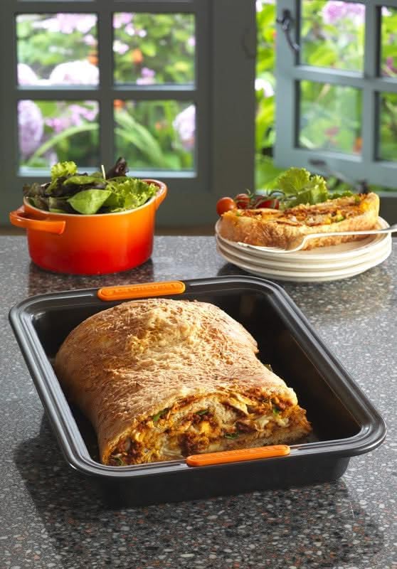 Le Creuset Antihaft Backform, Rechteckig, 33 x 23 cm, Sauerteigbeständig, Aus Karbonstahl gefertigt,