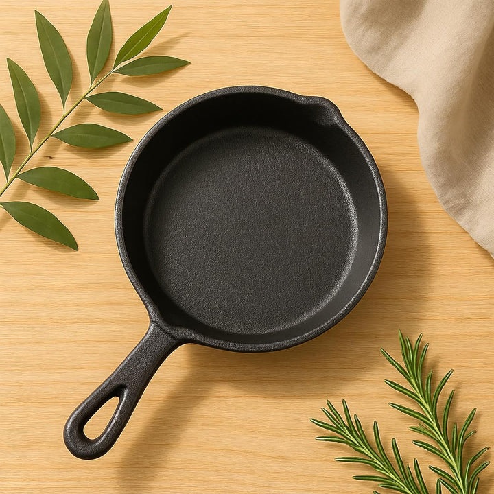 10 Stück Mini Gusseisen Pfanne, 10 cm Kleine Eier Bratpfanne Servierpfännchen mit Griff, Cast Iron P