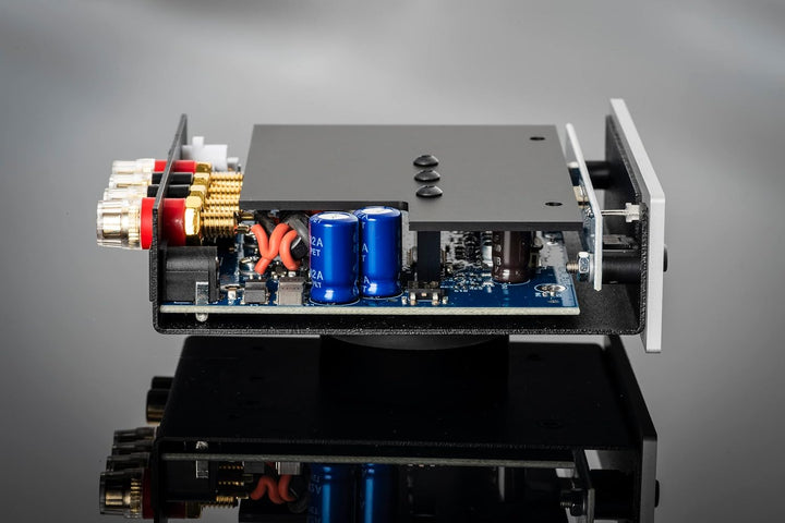 Pro-Ject Amp Box S3, Mikro-audiophiler Stereo-Endverstärker mit 2 x 50 W, Triggeranschluss, Silber