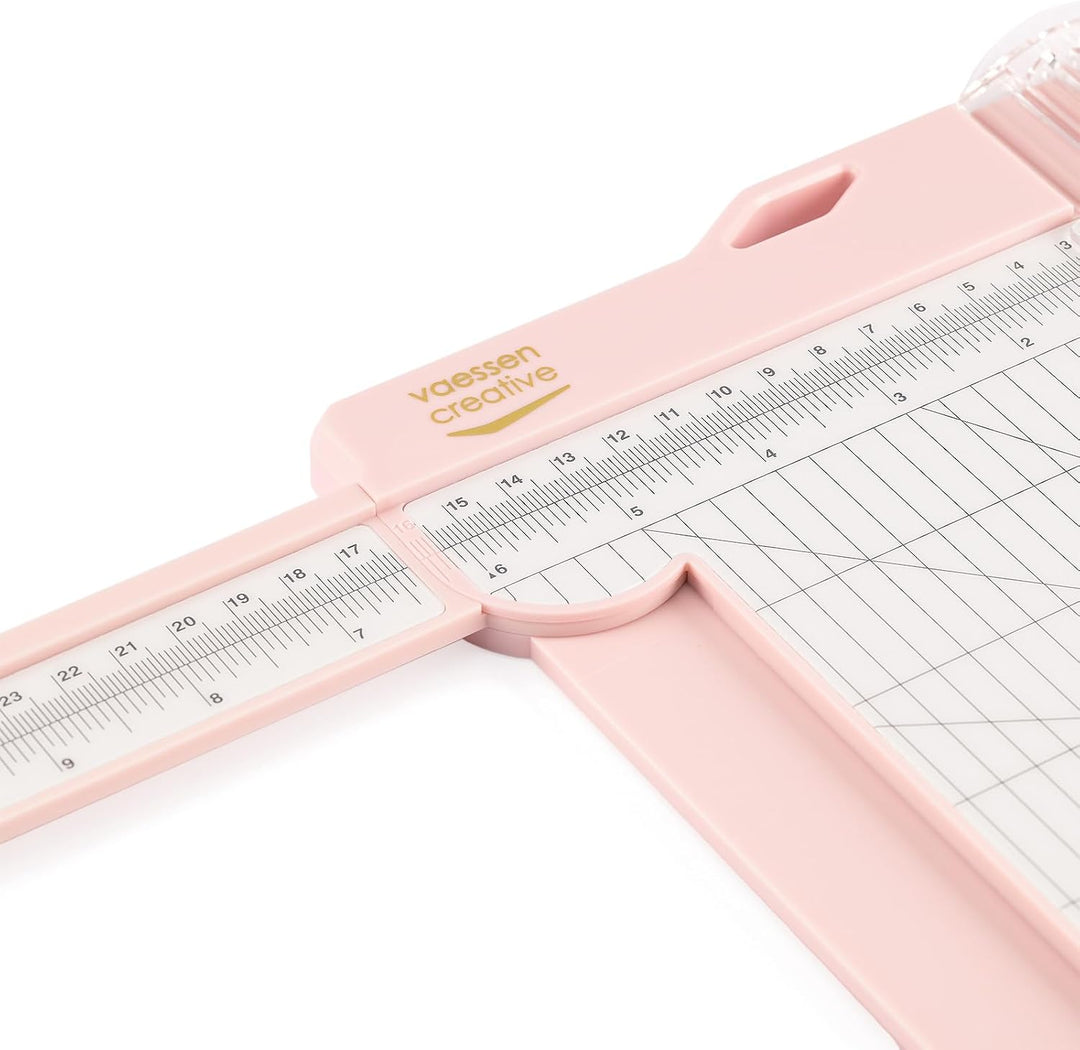 Vaessen Creative Papierschneider mit Falzbrett - Rosa - 15,2 x 30,5 cm - 2-in-1 Schneidemaschine für