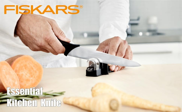 Fiskars Küchenmesser, Klingenlänge: 21 cm, Edelstahl / PP-Kunststoff, Schwarz, Essential, 1023776 St