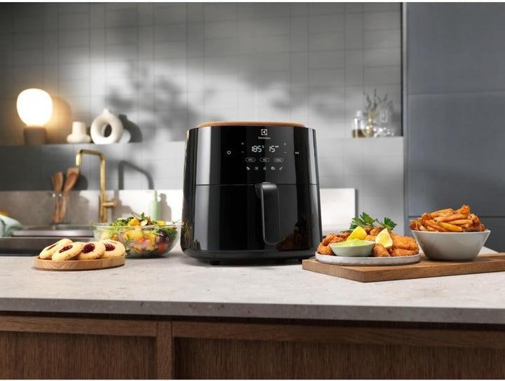 Electrolux Airfryer Serie 700 EAF5B, Braten, Grillen oder Backen, gesünderes frittiertes Essen koche