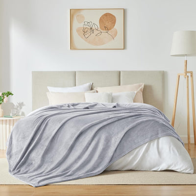 WAVVE Kuscheldecke Flauschig Decke Fleecedecke - Sofadecke 230x270 cm Wohndecke Couchdecke, Hellgrau