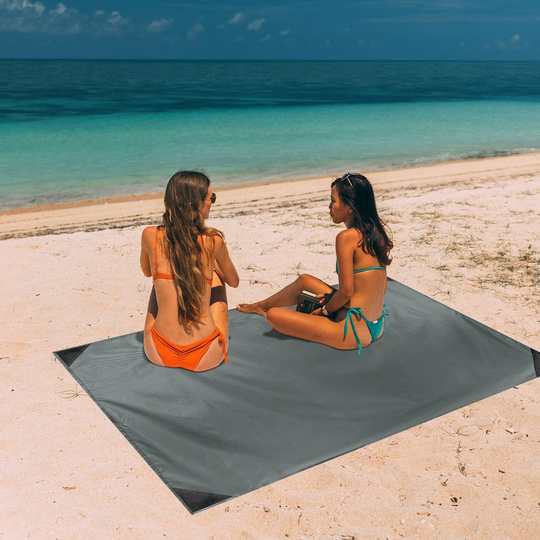 Odoland Picknickdecke 110 x 160 cm Stranddecke Sandabweisende Tragbare Camingmatte Ultraleicht Kompa