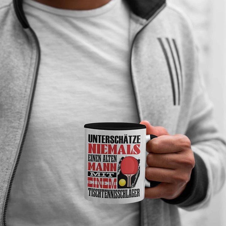 Trendation - Tischtennis Tasse Geschenk für Tischtennisspieler Lustiger Spruch Unterschätze Niemals