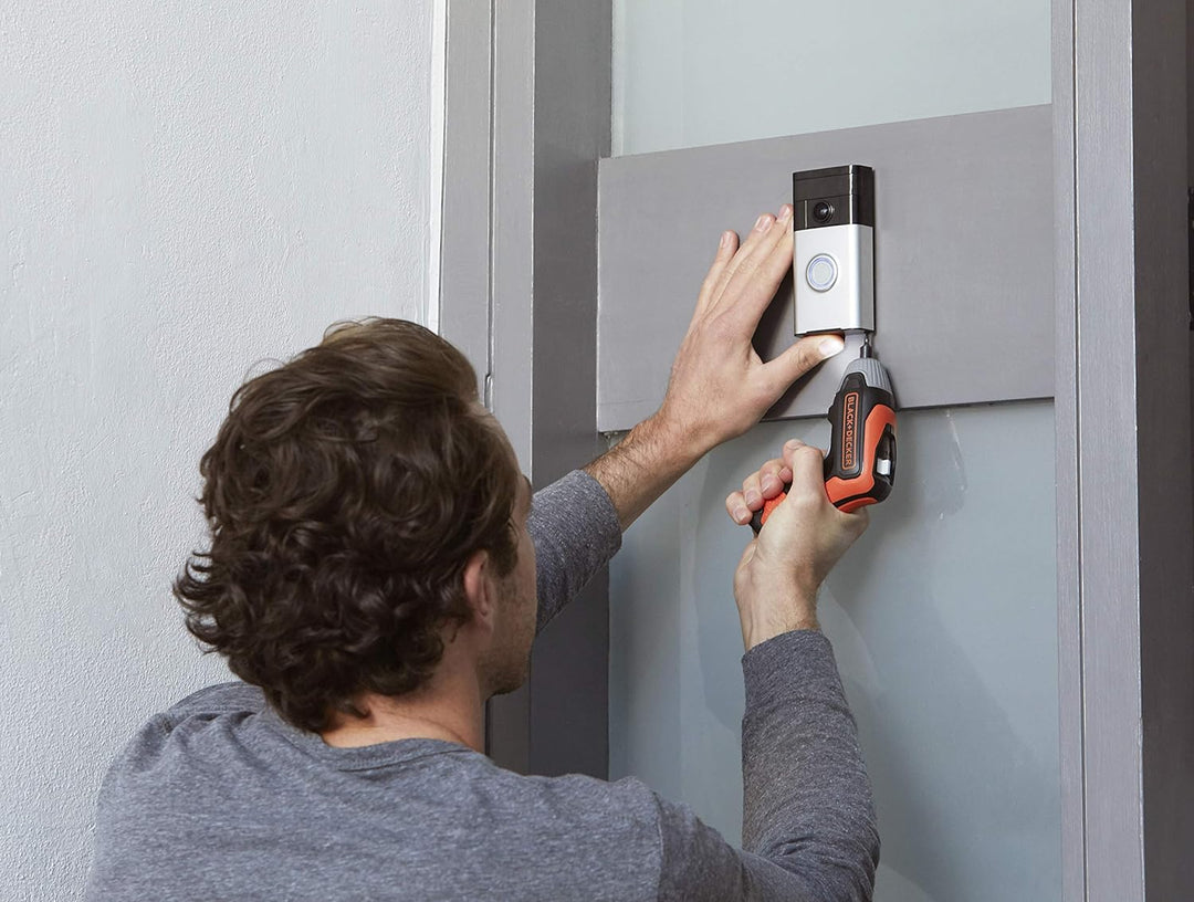 Black+Decker Akku-Schrauber (3.6 Volt, 5.5 Nm, mit LED-Licht, handlicher Schrauber für kleinere Schr
