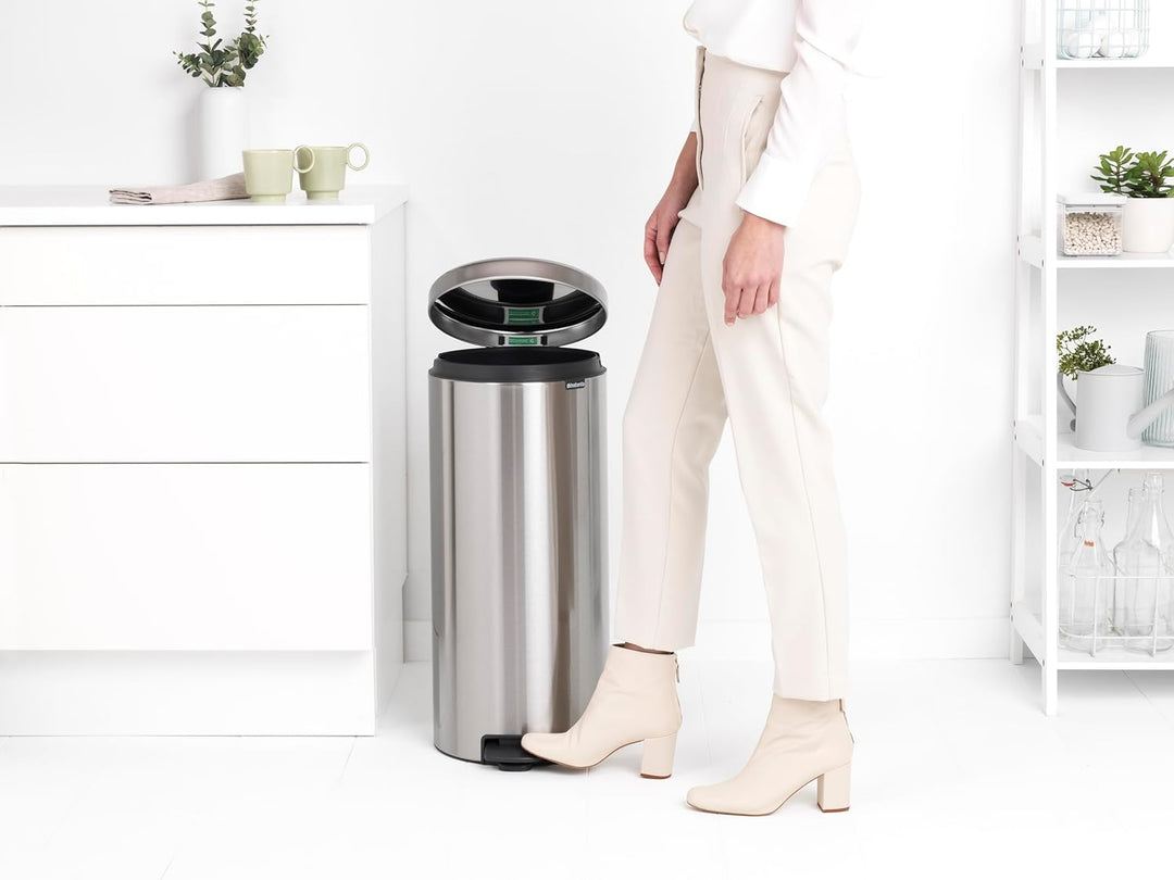Brabantia 111822 Treteimer 30 L Silber,Plastik,Matt Stahl Fingerprint Proof,30 Liter Matt Stahl Fing