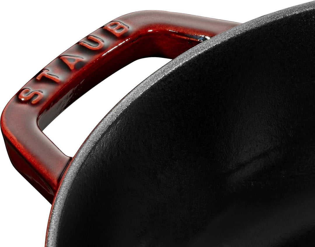 STAUB Gusseisen Bräter, Chistera Tropfenstruktur im Deckel, Rund 24 cm, 2,5 L, Grenadine Rot Grenadi