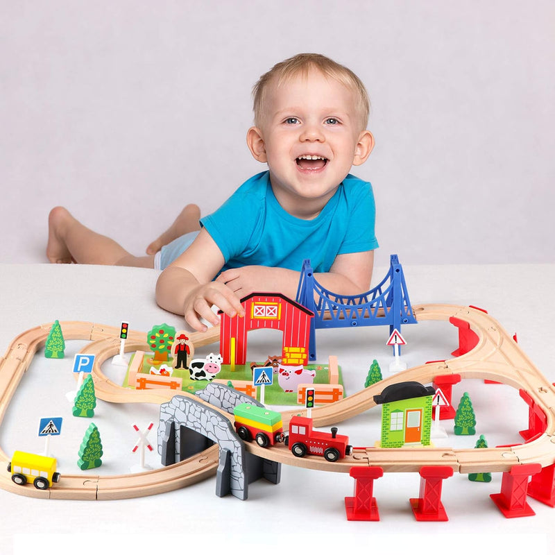 Jacootoys 80 Teile Holzeisenbahn Set Eisenbahn aus Holz Zug Spielzeug kombinierbar Spielzeugeisenbah