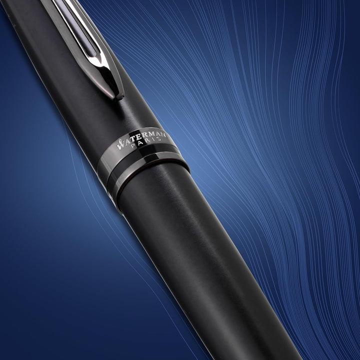 Waterman Expert Kugelschreiber | Schwarze Metallic-Lackierung mit Ruthenium-Zierteilen | Mittlere Sp
