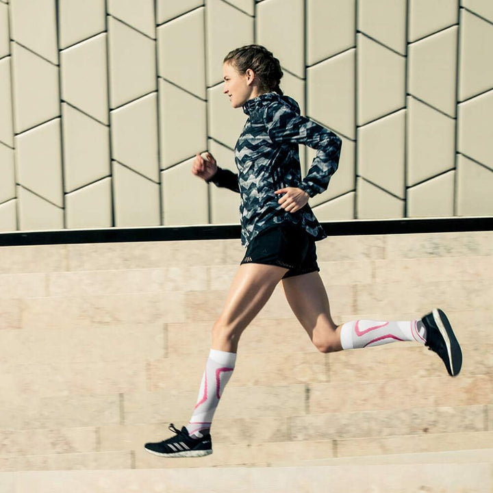 BAUERFEIND Herren Run Performance Laufsocken, Kniestrümpfe mit Targeted Compression Zone 41-43 / XL