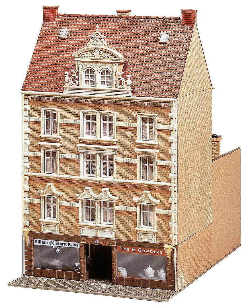 FALLER 130448 - Stadthaus „Allianz“ + „Tee & Gewürze“, 27.5 x 5.4 x 39 cm