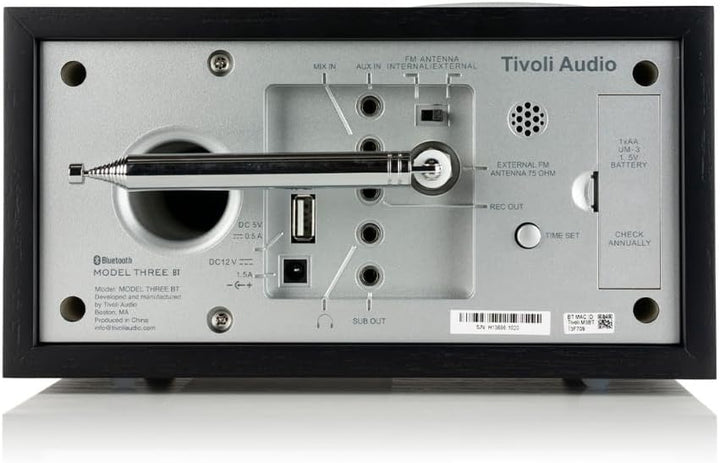 Tivoli Audio Model Three Bluetooth UKW-/MW-Radiowecker (Schwarz / Silber), Schwarz / Silber