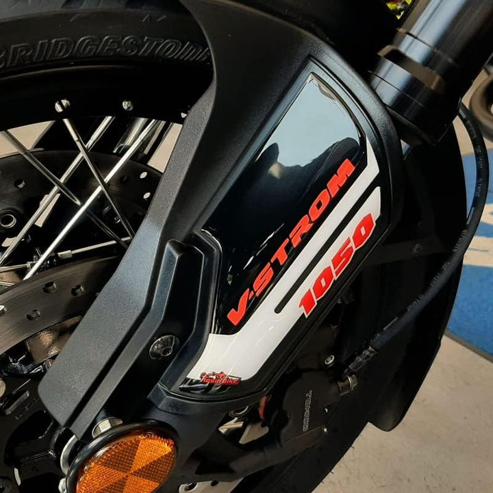 Resin Bike Aufkleber für Motorrad Kompatibel mit Suzuki V-Strom 1050 XT 2022 Orange. Schutz vor Stös