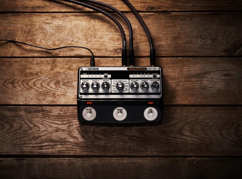 Boss DM-101 Delay Machine Analoges Effektgerät Pedal für Gitarre