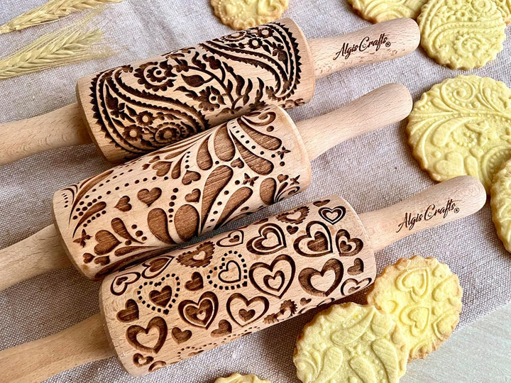 SCHÖNER TAG 3-er SET mit HERZEN, PAISLEY und FRÜHLING Muster. Nudelholz für hausgemachtes Gebäck. Nu
