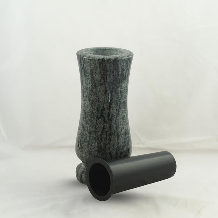 designgrab Taille-medium Grabvase aus Granit Orion