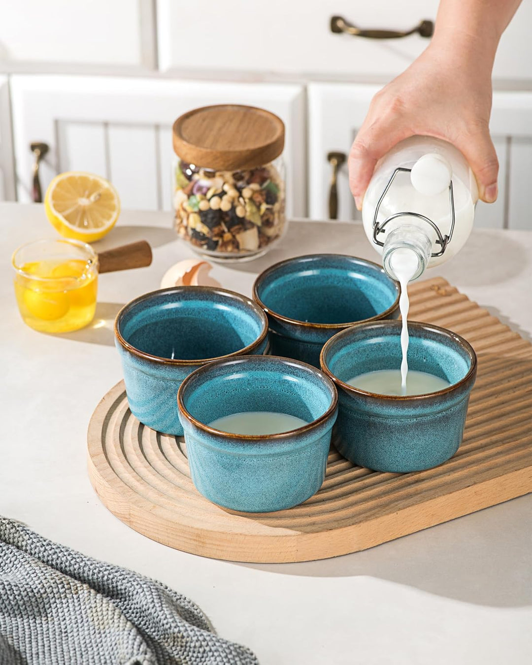 HENXFEN LEAD 4 Stück Soufflé Förmchen, 240mL Creme Brulee Schälchen Kleine Auflaufformen, Mini Aufla