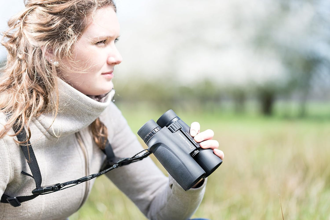 National Geographic 8x42 Fernglas mit Prismen aus BaK-4 Glas, Vollvergütung, gummiertem Fernglaskörp