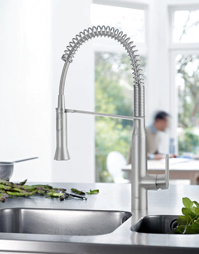 GROHE K7 - Spültischbatterie (herausziehbare SpeedClean Profibrause, mittelhoher Auslauf, Schwenkber