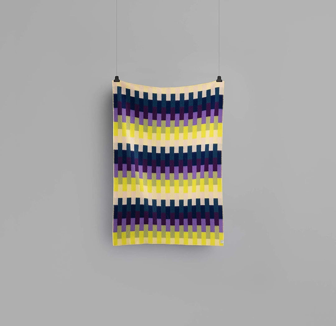 RØROS TWEED - Asmund Bold - Wolldecke aus norwegischer Lammwolle - Design von Kristine Five Melvær -