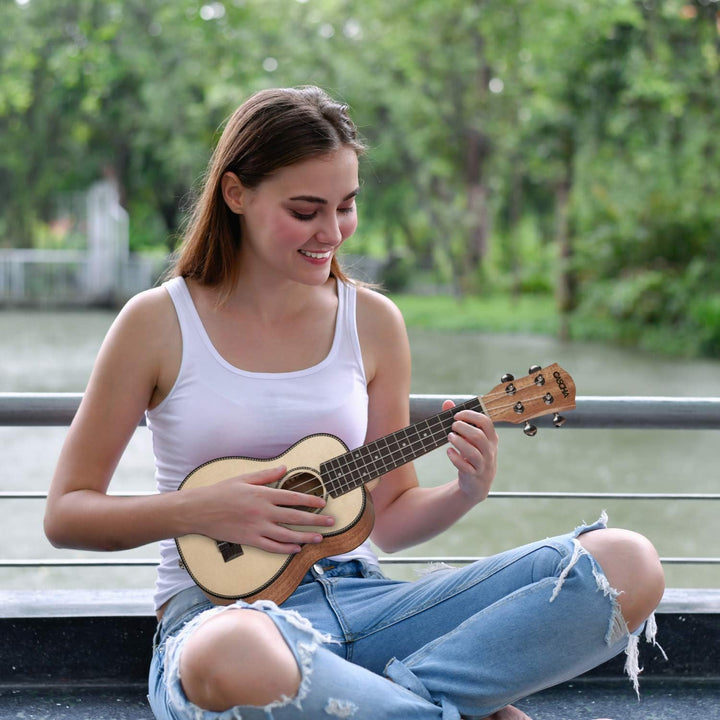 CASCHA Konzert Ukulele, Massive Fichtendecke, Solid Top, Hawaii Gitarre Set mit Aquila-Saiten, Zubeh