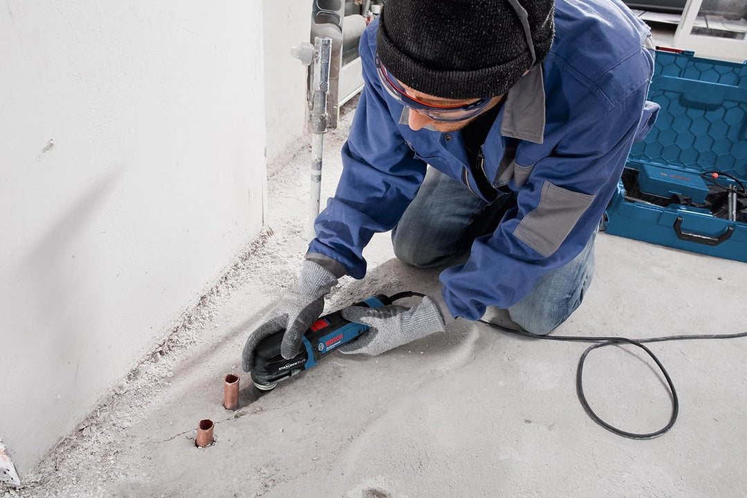 Bosch Professional Multi-Cutter GOP 30-28 (Starlock-Werkzeugaufnahme, 300 Watt, inkl. 1x StarlockPlu