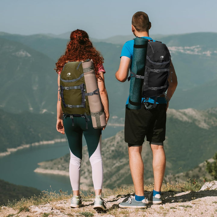 30L Leicht Wanderrucksack Herren Damen, Multifunktional Reiserucksack mit Skateboard Gurte, Tagesruc