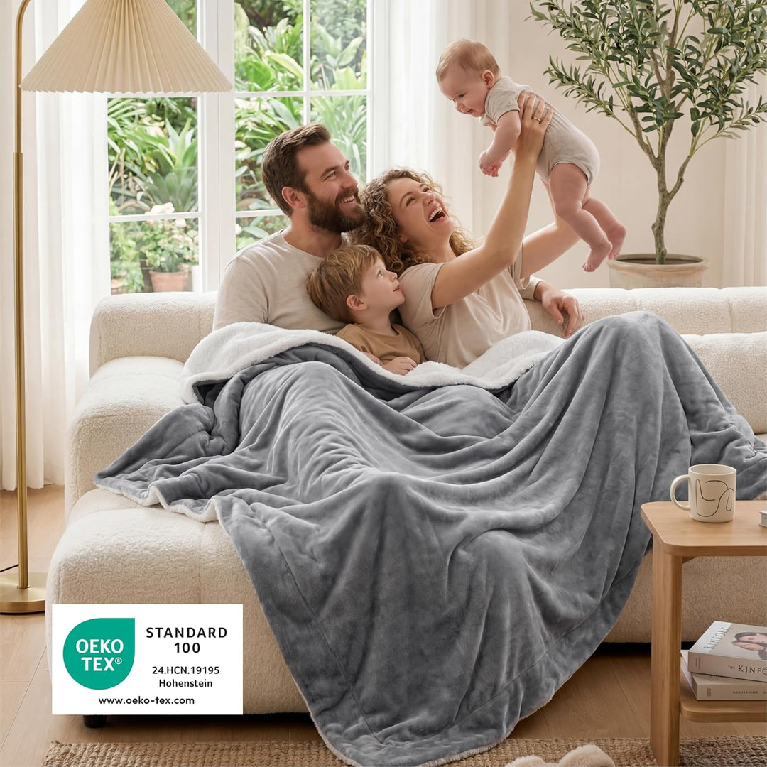 BEDSURE Decke Sofa Kuscheldecke Grau - warm Sherpa Sofaüberwurf Decke gross, Dicke Sofadecke Couchde