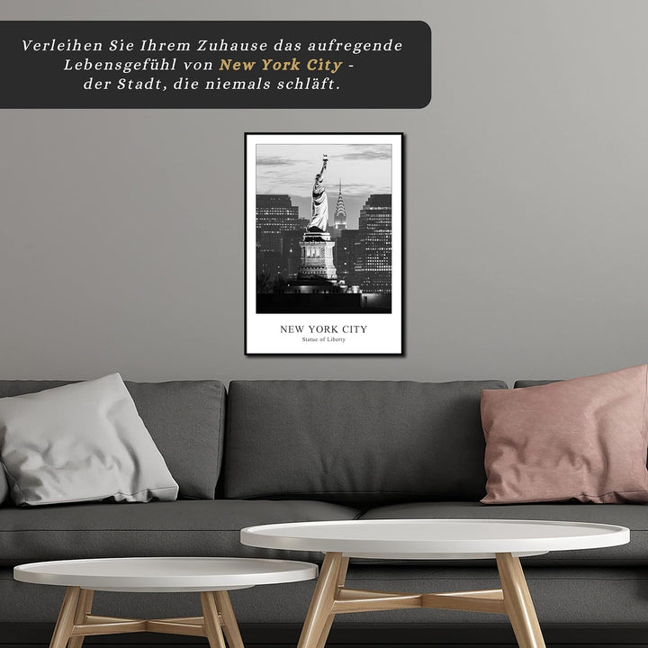 daazoo Rahmenbild Statue of Liberty & Chrysler Building | Wandbild mit Rahmen schwarz Hochformat | B