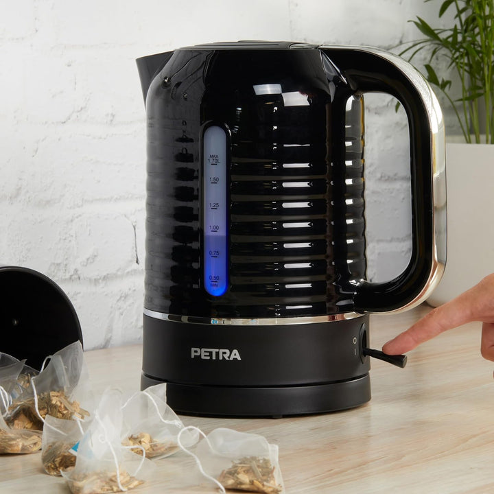 Petra PT5572BLKVDE Elektrischer 1.7L Wasserkocher – 3000W Schnellkochen, Wasserstandsanzeige, Antika