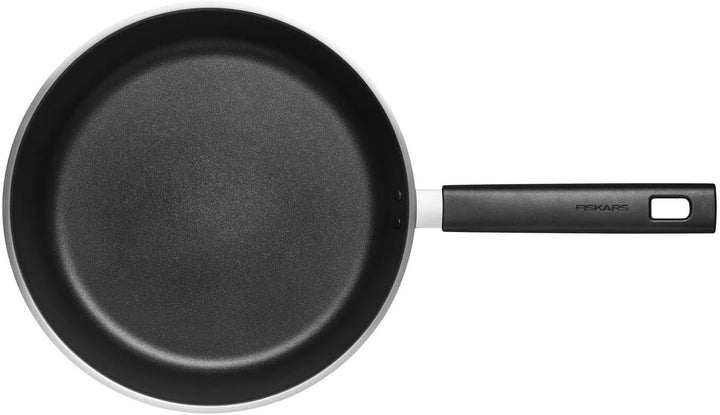 Fiskars Bratpfanne, Ø 28 cm, Für alle Kochfelder geeignet, Rostfreier Stahl/Kunststoff, Kratzfest, H