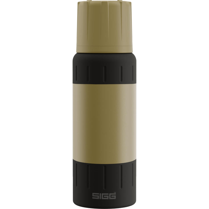 SIGG – Isolierte Trinkflasche – Thermosflasche Alpine Star Caramel Sand, mit Becher – 15 St. Heiss,