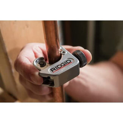 RIDGID 97787 Modell 117 AUTOFEED® Mini-Rohrabschneider für beengte Arbeitsbereiche, Rabschneider 5 m