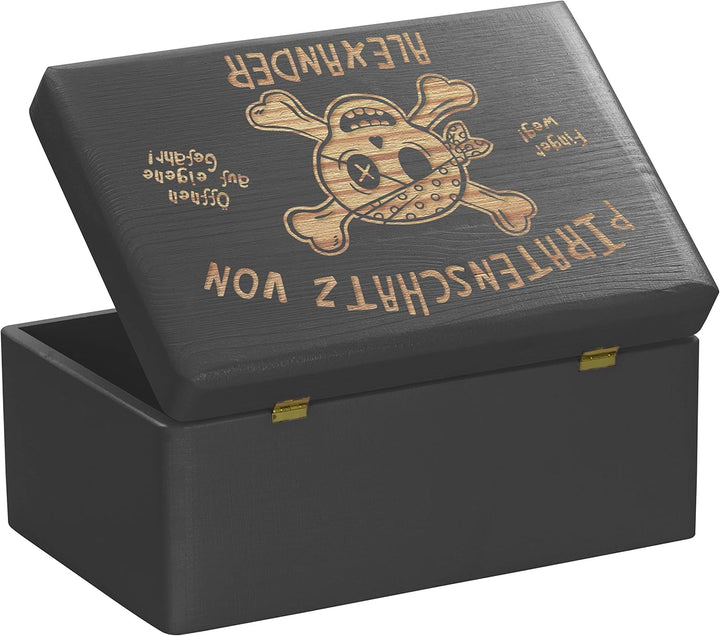 LAUBLUST Grosse Holzkiste personalisiert mit Piraten-Schatz Gravur - 30x20x14cm, Schwarz, FSC® | Ges