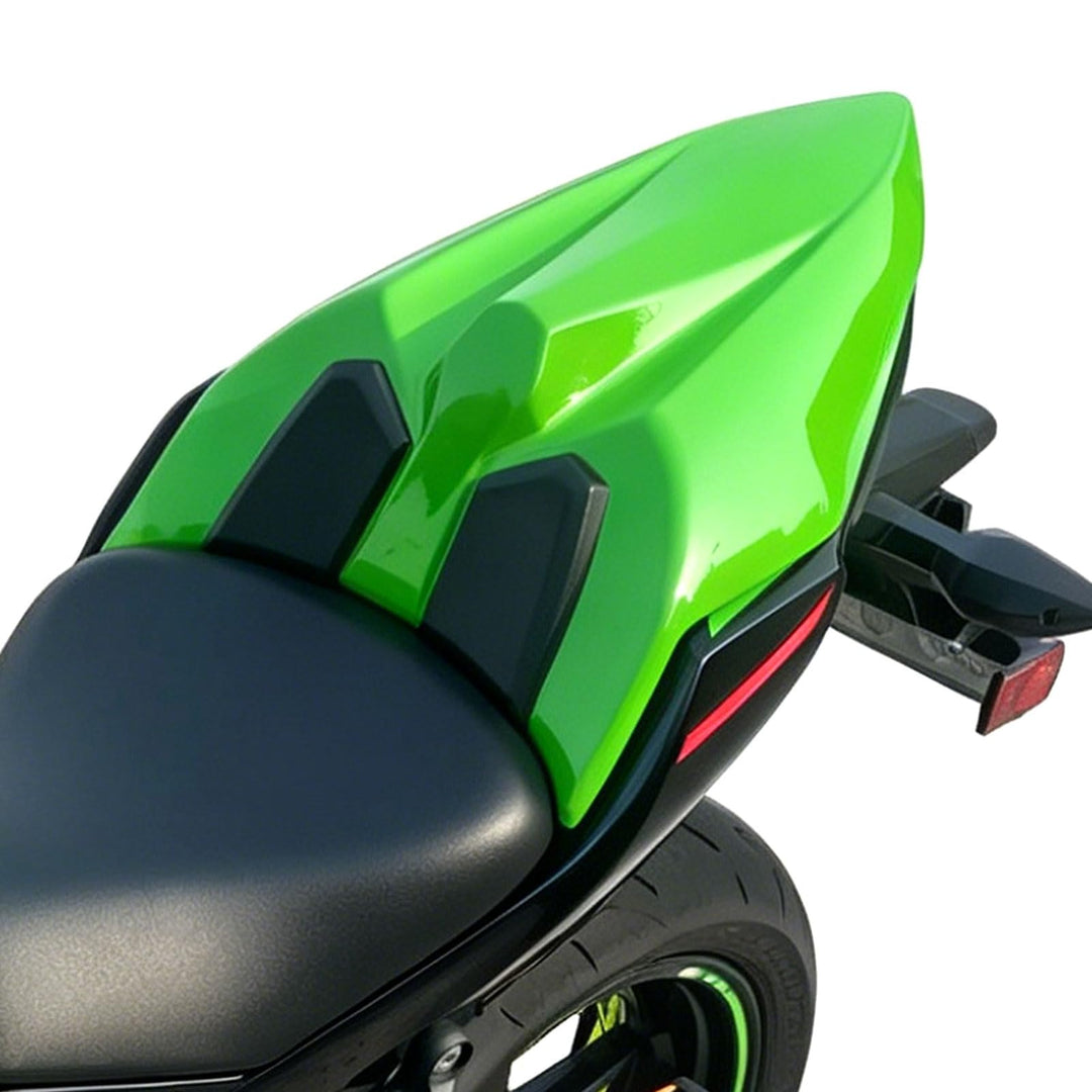 Replacement for Ninja650 Z650 Sitz Abdeckung Hinten Sozius Harte Solo Sitz Gugel Buckel für Ninja 65