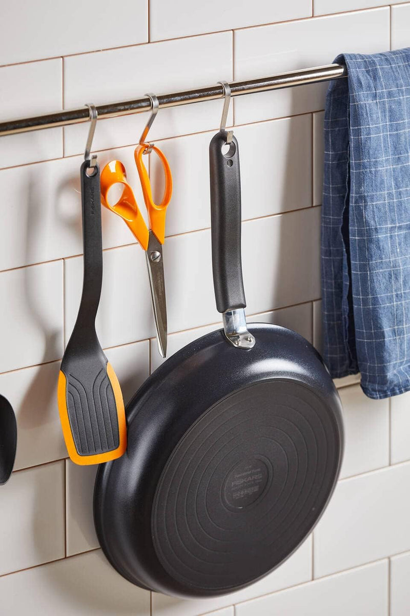 Fiskars Bratpfanne, Ø 24 cm, Für alle Kochfelder geeignet, Aluminium, Functional Form, Schwarz, 1026
