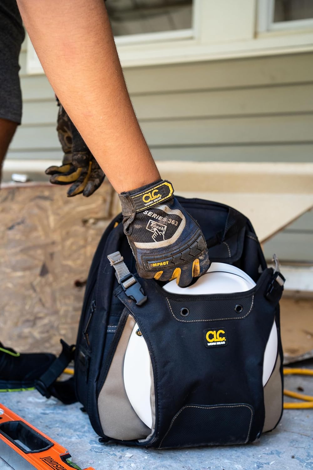 CLC Custom Leathertcraft 1134 Rucksack für Zimmermannswerkzeug, 44 Fächer, gepolsterte Rückenstütze,