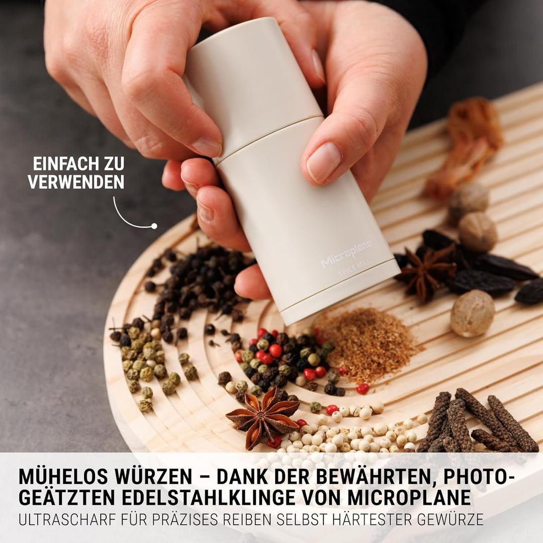 Microplane Gewürzmühle 2in1 – Kaschmir Beige | Manuelle Mühle mit rasiermesserscharfer Edelstahlklin
