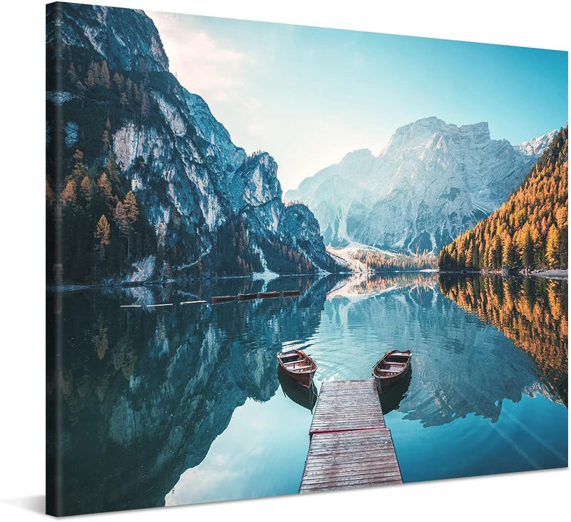 PICANOVA – Bild auf Leinwand Dolomites Bergsee Pragser Wildsee 100x75cm Leinwandbild – Premium Leinw