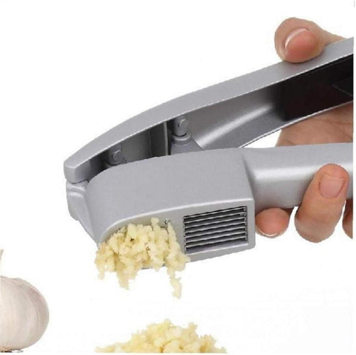 BYFRI Multifunktions-2 in 1 Edelstahl Farbe Knoblauchpresse Multifunktionsküche Kochen Werkzeug 1pc