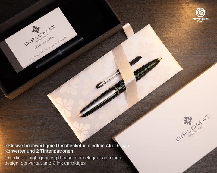 Diplomat Aero Füllhalter Set in Evergreen mit Edelstahlfeder M und Füllertinte Königsblau im Tinteng