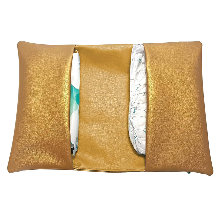 la.nunu Windeltasche - Kunstleder Gold - Handarbeit - Wickeltasche Windeln Feuchttücher Baby Tasche