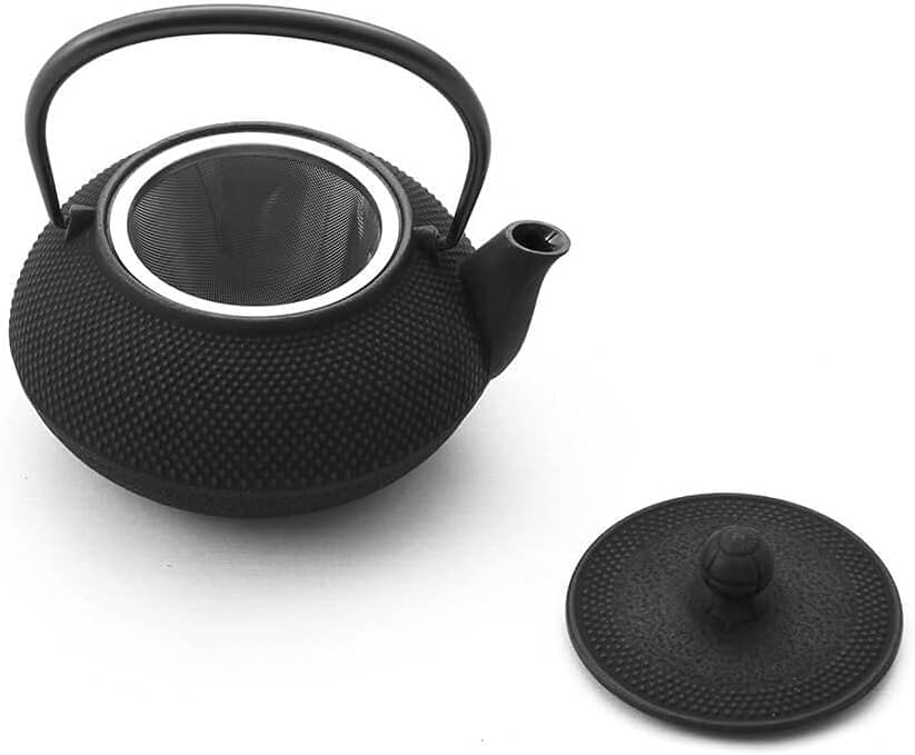 Iwachu Teekanne Gusseisen. Japanische Kyusu Arare, Original, Schwarz 650ml, 0,65 Liter Sieb-Einsatz