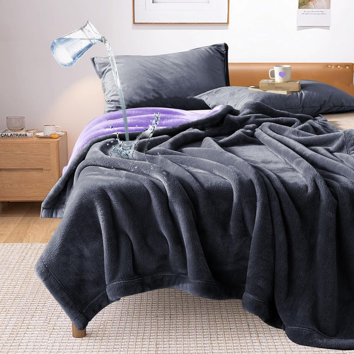 YISURE wasserdichte Decke Grau 200x150 cm für Erwachsene, Waschbar Grau und Lila Decken für Erwachse