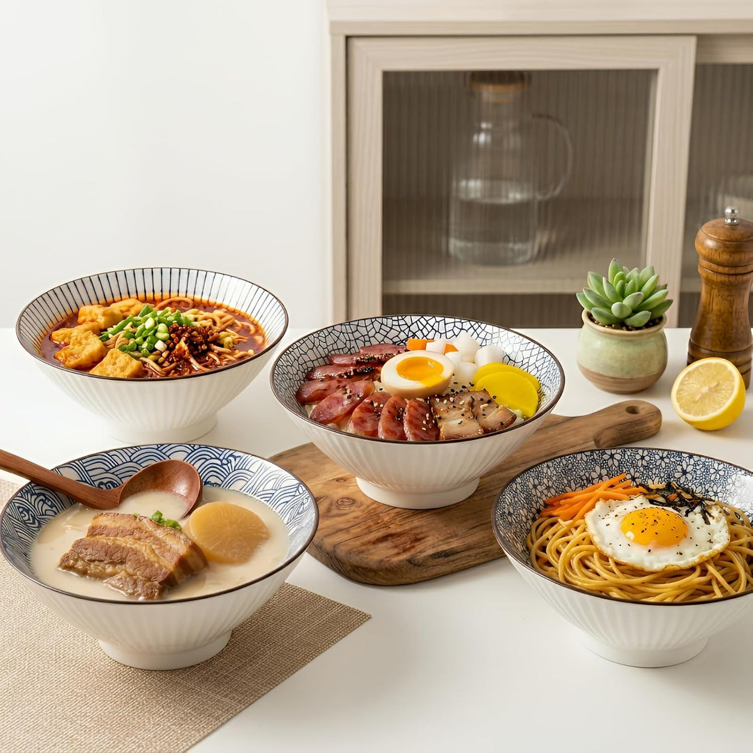 QINLANG Japanische Ramenschalen, Keramik, 4 Stück, für Müsli, Suppe, Pho, Nudeln, Blau und Weiss, 20
