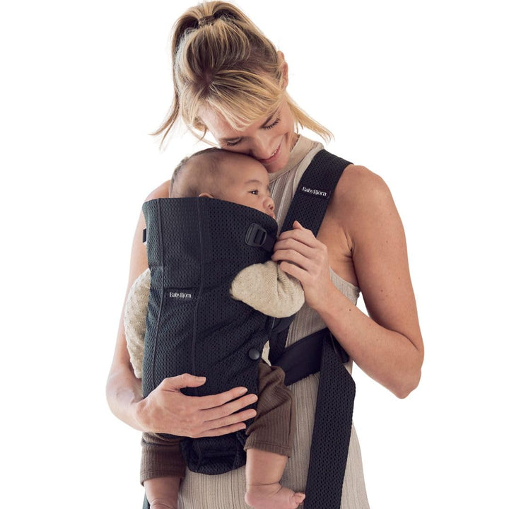 BabyBjörn Babytrage Mini, 3D-Netzstoff, Schwarz Schwarz 3D-Netzstoff, Schwarz 3D-Netzstoff